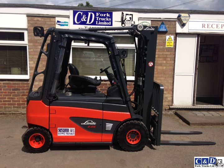 Linde E25-01