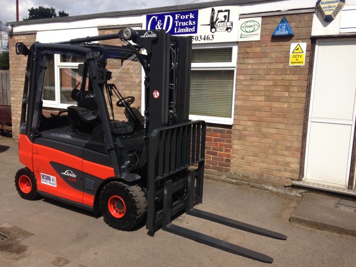 Linde E25-01