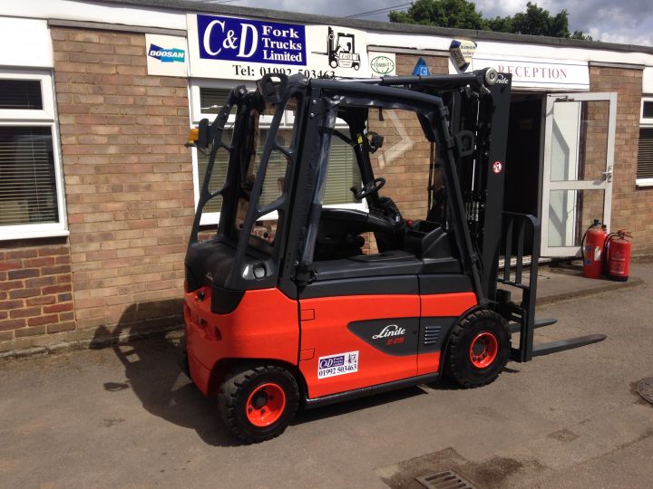 Linde E25-01