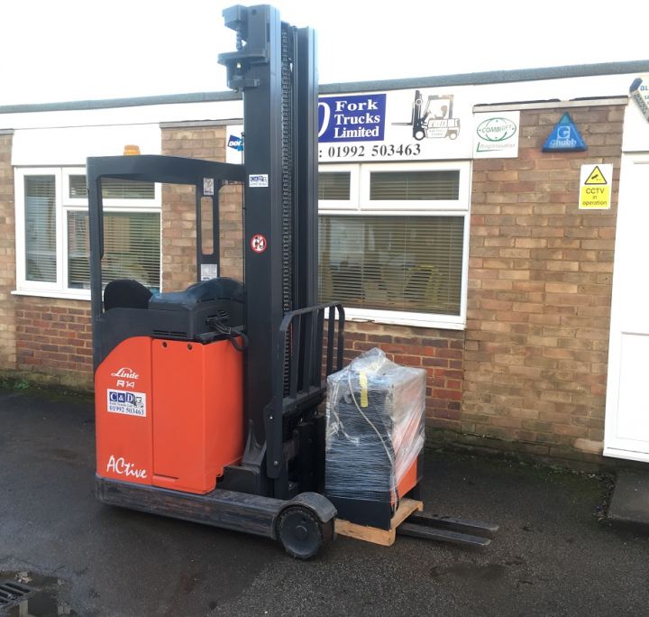 Linde R14 Reach Truck