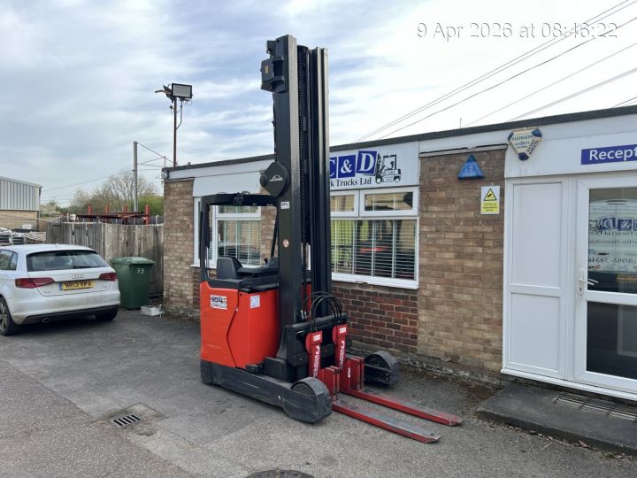 Linde R20-01 1120 with Kooi Forks