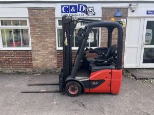 Linde E12-02 Small Counterbalance Fork Truck