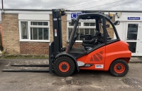 Forklift trucks